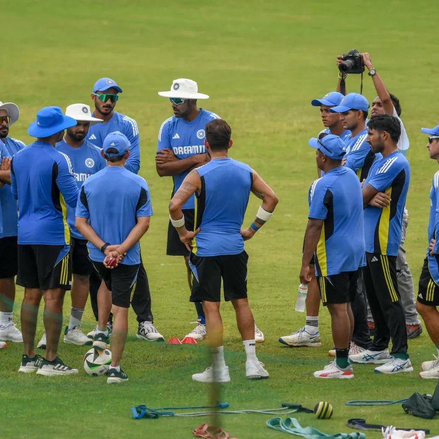 India looks to maintain their dominance at home, but rain threatens to disrupt their Test against a rebuilding New Zealand side in Bengaluru