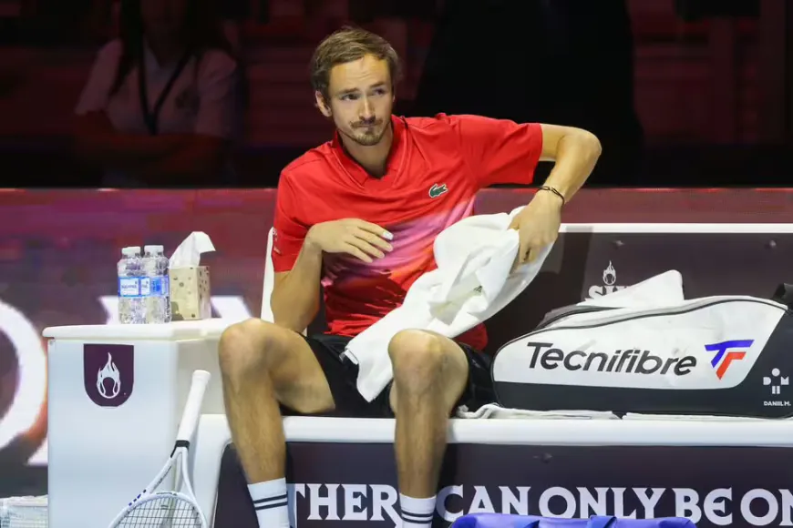 Daniil Medvedev Withdraws from Vienna Open After Exhibition Match