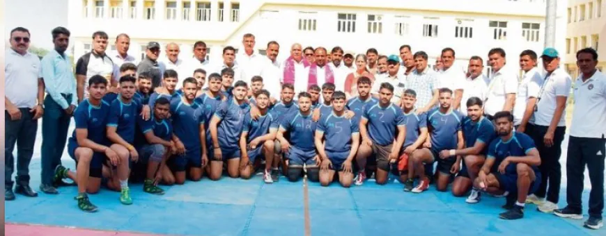 Vaish College Triumphs in Inter-College Kabaddi Tournament, Adarsh Mahila Mahavidyalaya Shines in Women's Category