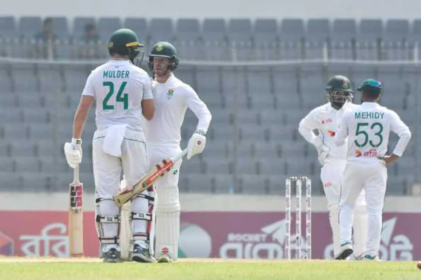 Verreynne and Mulder's Fifties Propel South Africa to Commanding Position Against Bangladesh