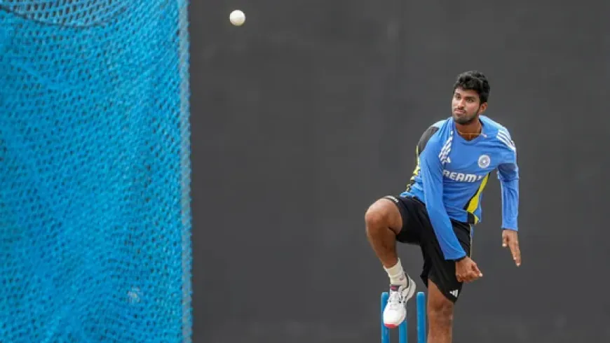 Washington Sundar Likely to Replace Kuldeep in India XI for 2nd Test; Kohli, Sarfaraz Intensify Practice as Rahul Takes Rest