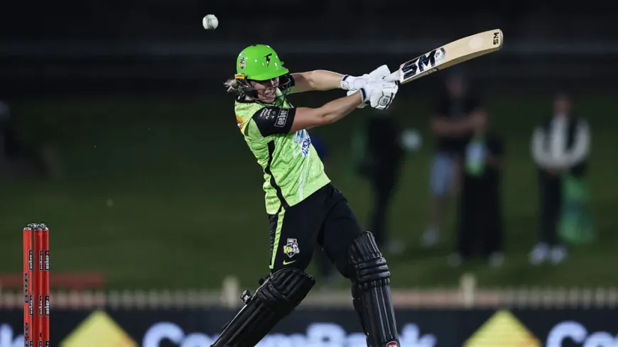 Heather Knight and Chamari Athapaththu Lead Thunder to Victory Over Hurricanes