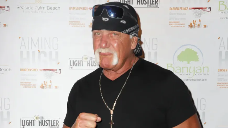 Hulk Hogan Gets Starstruck Meeting Jerry Springer