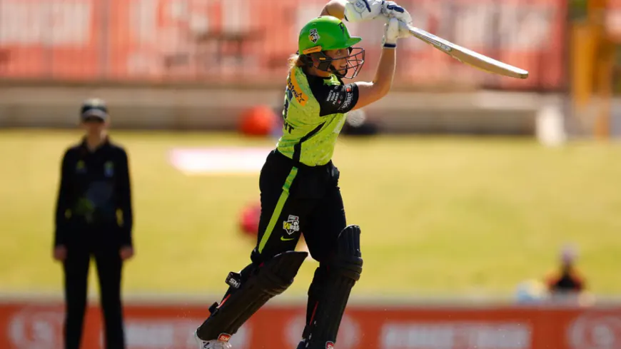 Sydney Thunder Defeat Brisbane Heat by 19 Runs in WBBL Showdown