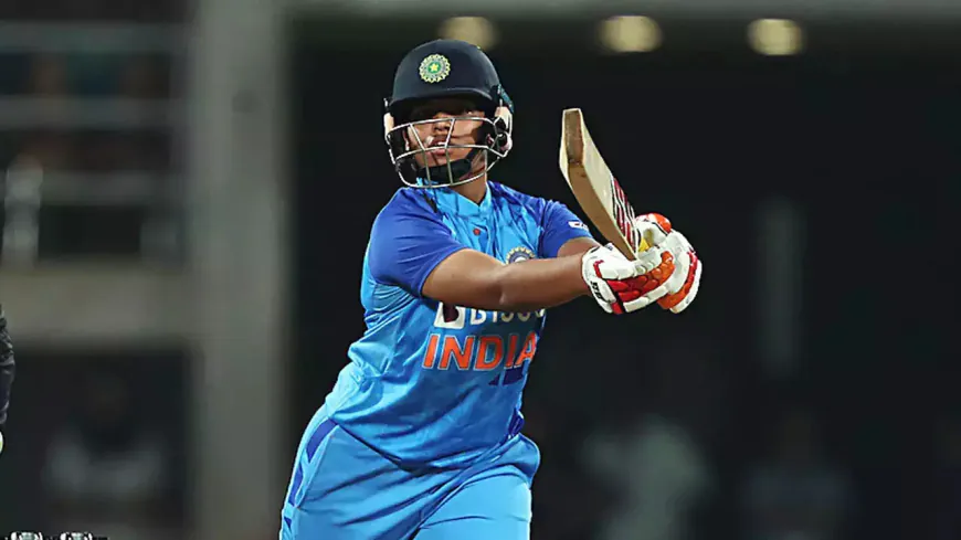 Richa Ghosh-The WPL 2025 Rising Star and Her Uncanny Resemblance to MS Dhoni